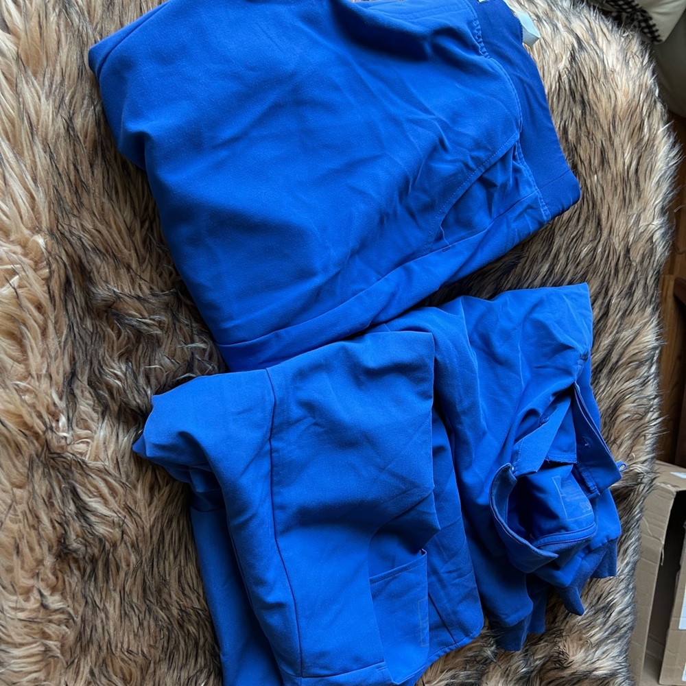 THREE piece FIGS scrubs (top, polo long sleeve and joggers) XL tops/ LP bottom